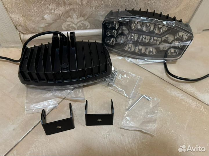 Фары LED дальний свет 12/24V 6 шт