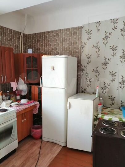 Комната 16 м² в 3-к., 4/4 эт.