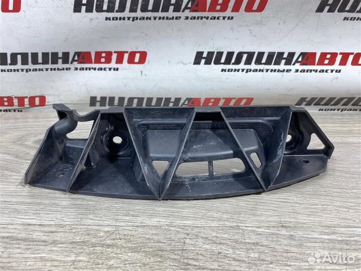 Кронштейн заднего бампера левый Шкода Октавия А5