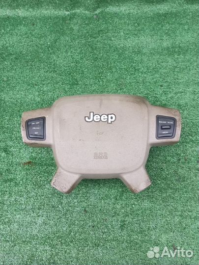 Подушка безопасности водителя Jeep grand cherokee