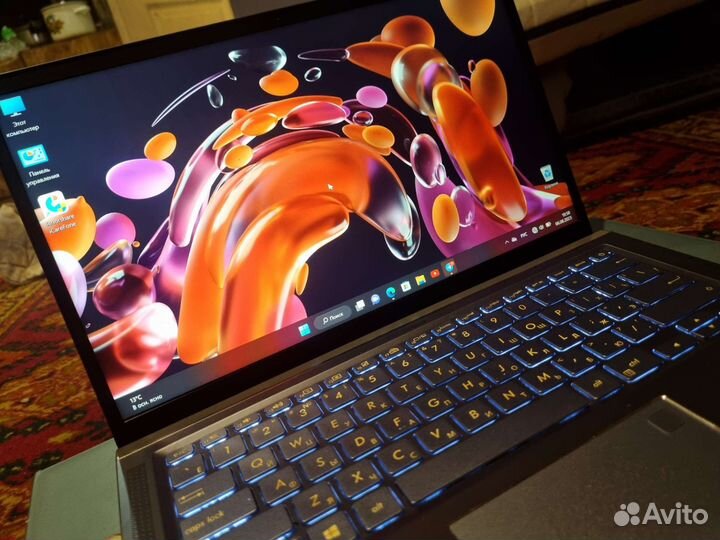 Asus Zenbook UM431D