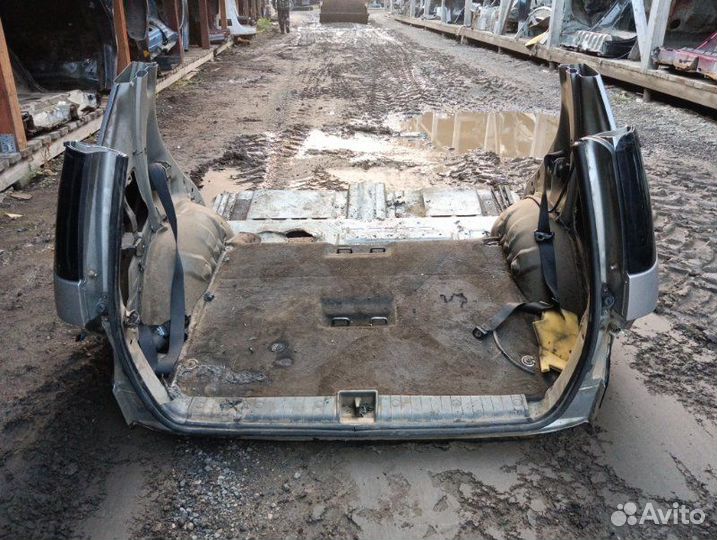 Б/У Б/У дефект на фото, коррозия, крыло заднее