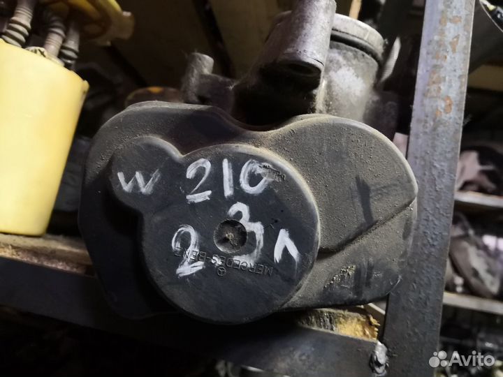 Дроссельная заслонка и др на Mercedes-Benz W210