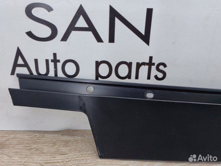 Накладка двери декоративная передняя левая Bmw X5