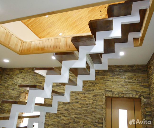 Лестница из метала