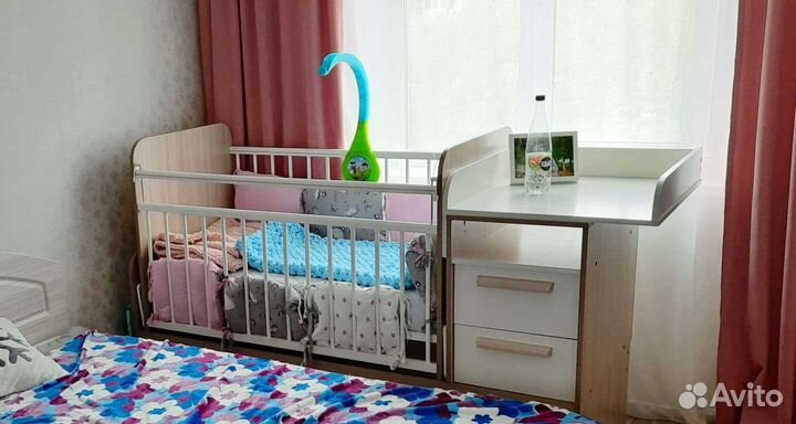 Детская кроватка трансформер с маятником