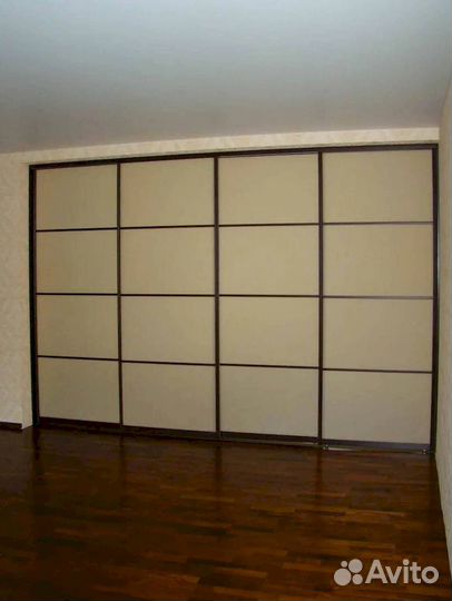 Раздвижная перегородка с матовым стеклом