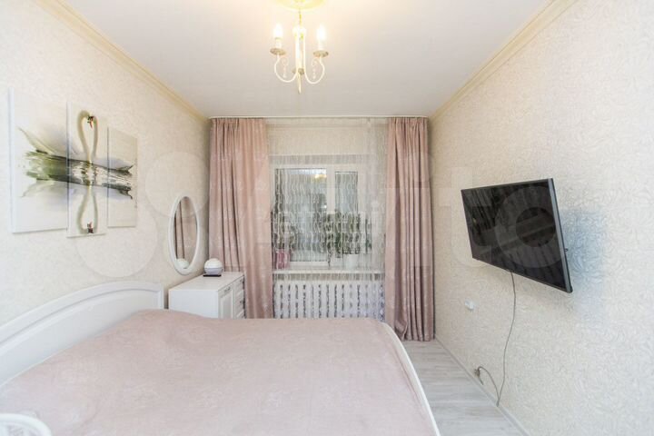 4-к. квартира, 84 м², 2/5 эт.