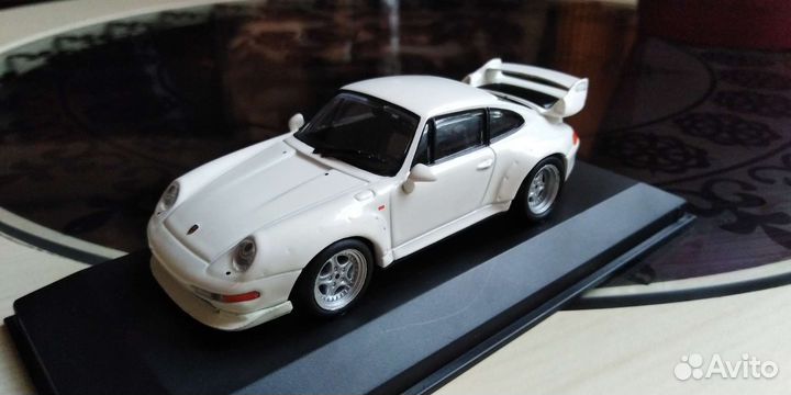 Porsche 911, VW 1302 minichamps 1/43