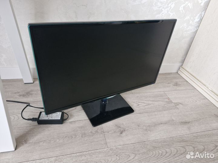 Телевизор Samsung 27 дюймов