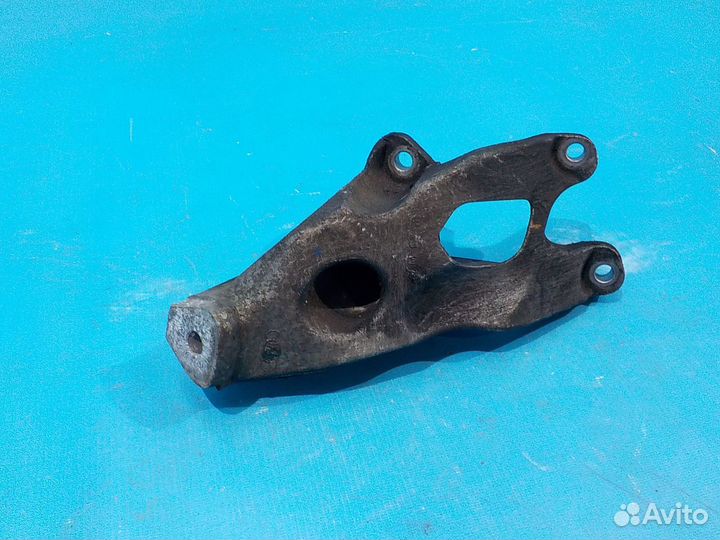 Кронштейн двигателя левый Audi A4 (B8) 2007-2015