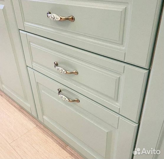 Кухни мятного цвета