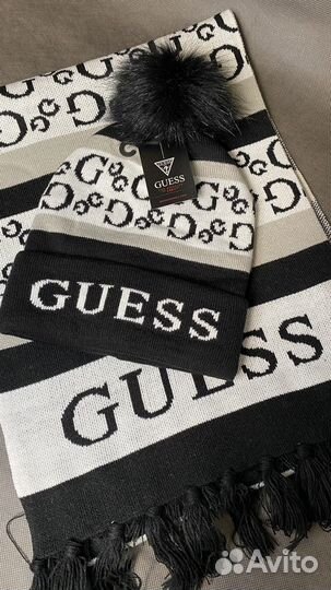 Комплект шапка и шарф Guess