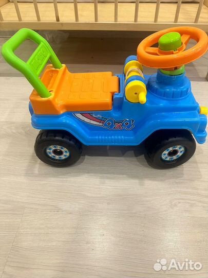 Машинка толокар