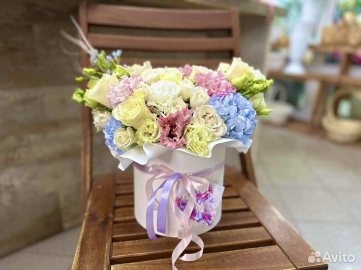 Композиции Цветов в Коробке с Доставкой