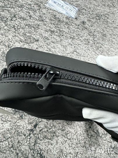 Сумка Essential через плечо