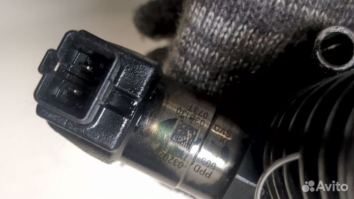 Форсунка топливная Audi A4 (B7)