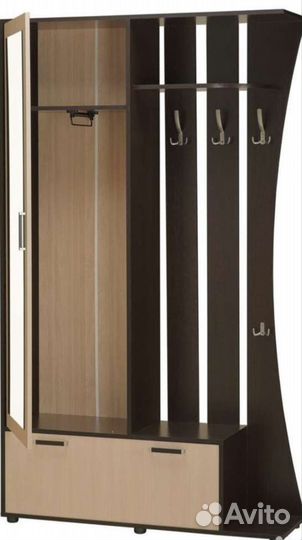 Прихожая со шкафом