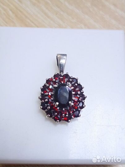Серебряная подвеска 925 проба с гранатом