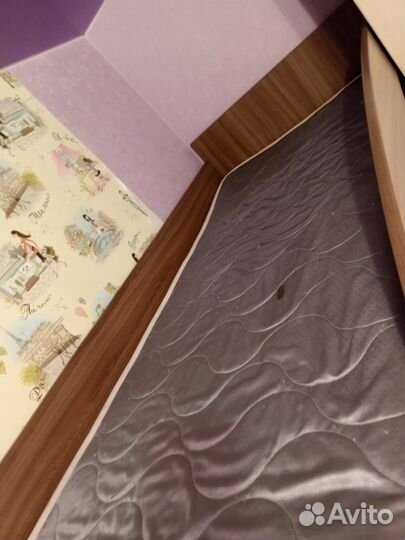 Детская двухярусная кровать без матрасов