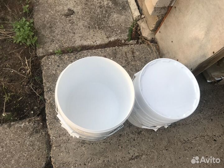 Вёдра б/у,11 литров.Чистые.Белые.Надёжные