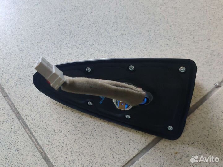 Автомобильная антенна на крышу 962102j820swp