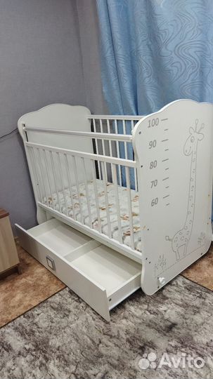 Детская кроватка
