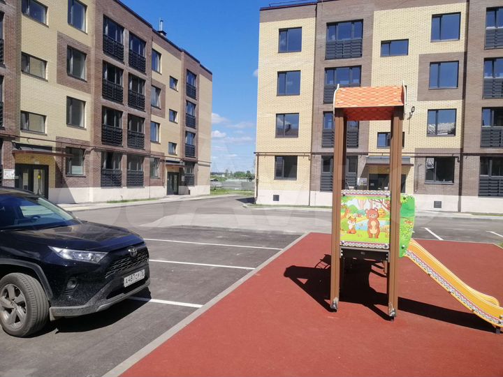 2-к. квартира, 65,1 м², 2/4 эт.