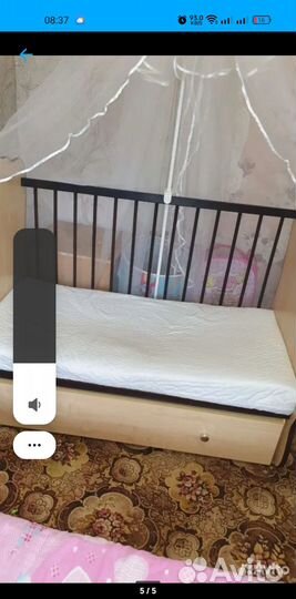 Кроватка с маятником