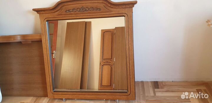 Зеркало новое