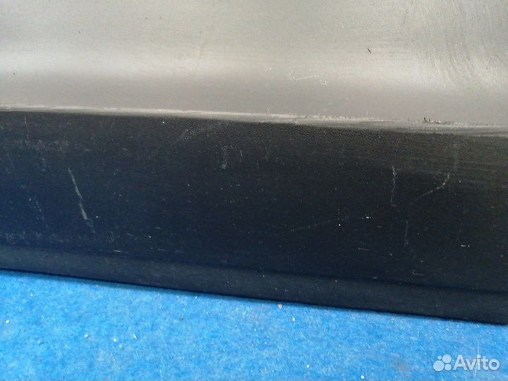 Накладка двери задняя правая нижняя 5NA854950N