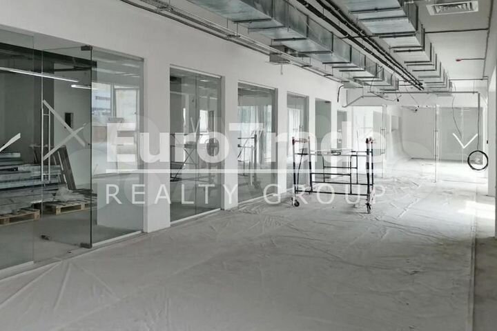 Сдам торговое помещение, 268 м²