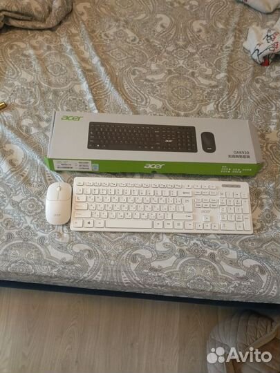 Клавиатура с мышкой беспроводная