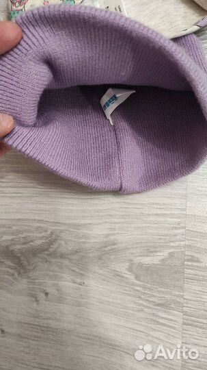 Две шапочки для девочки 46-48 см