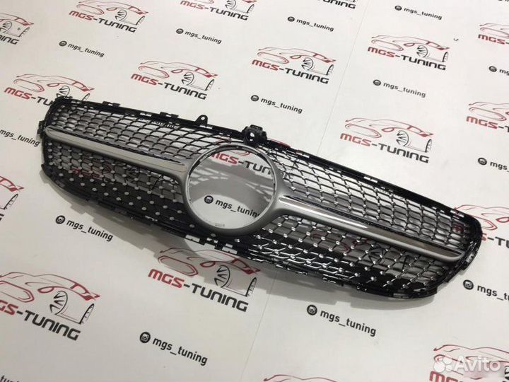 Решетка CLS W218 Diamond Silver Без звезды П/К