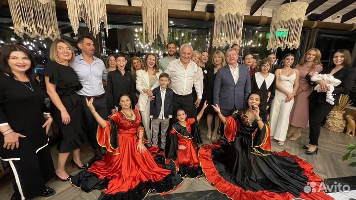 Цыгане на праздник, цыганский ансамбль