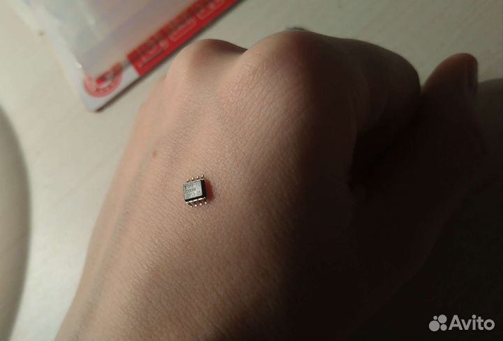 Электронный компонентU2008B