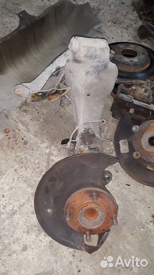 Поворотный кулак Nissan primera p11