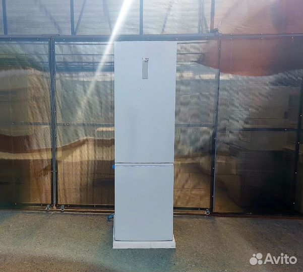 Холодильник Haier C2F637cwrg (белый)