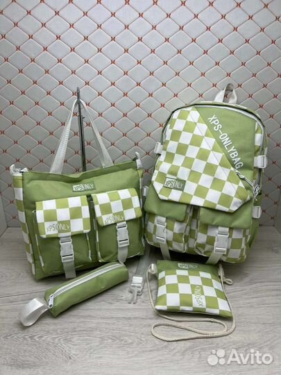 Школьный рюкзак