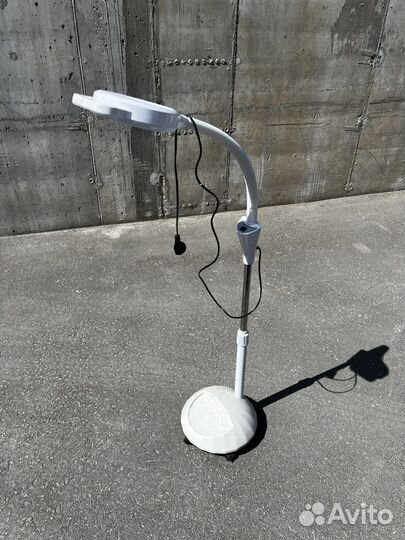 Лампа лупа напольная