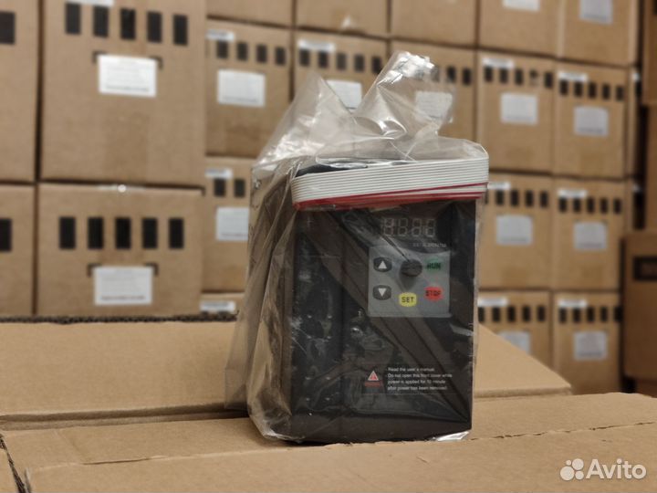 Преобразователь частоты М372Т2В-150 3.7кВт 220В