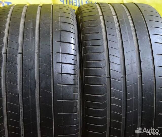 Pirelli P Zero PZ4 305/35 R21