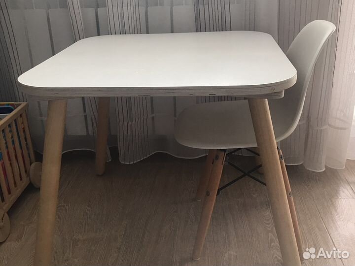 Стол и стул