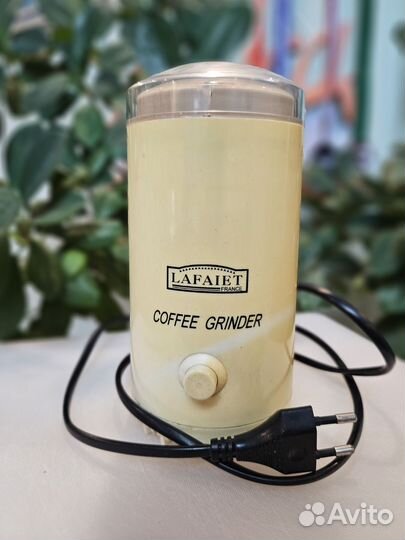 Кофемолка советская, в рабочем состоянии