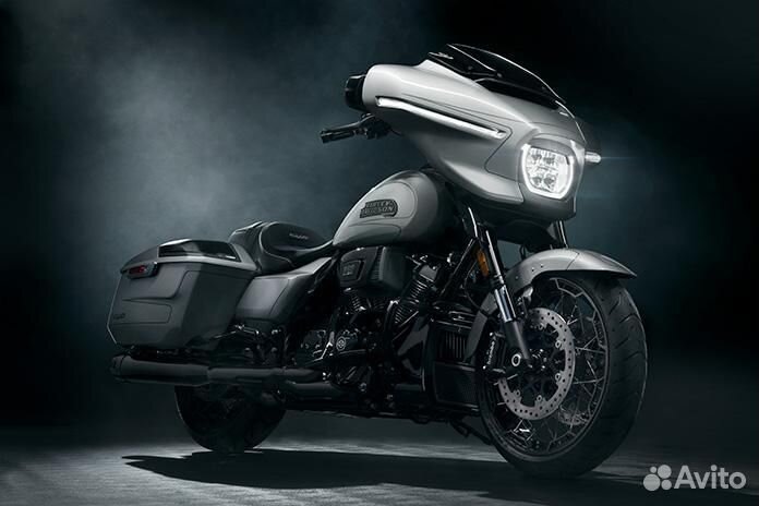 Harley-Davidson SVO Street Glide 2023