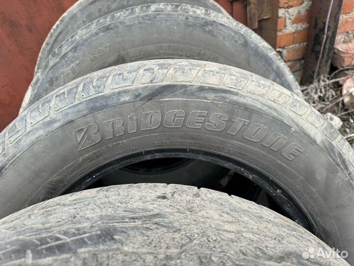 Bridgestone B250 225/65 R17