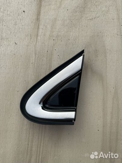 Накладка на крыло перед. левая Lexuc RX 450