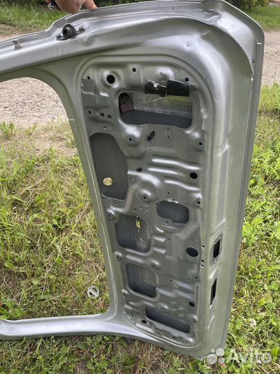 Крышка (дверь) багажника Nissan x-trail t 30