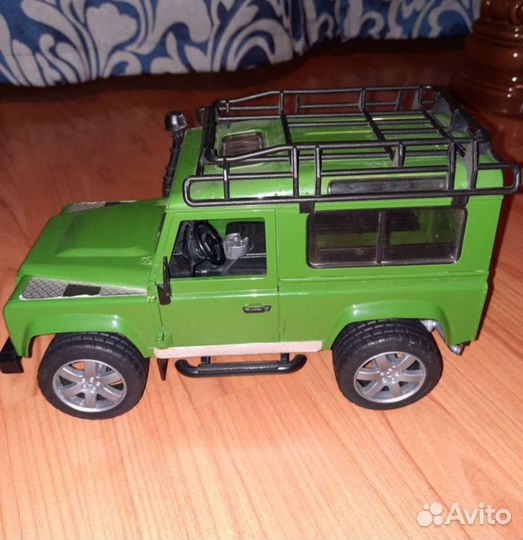 Ланд ровер брудер